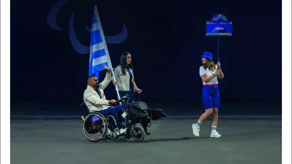  Επίσημος χορηγός της Ελληνικής Παραολυμπιακής Επιτροπής 